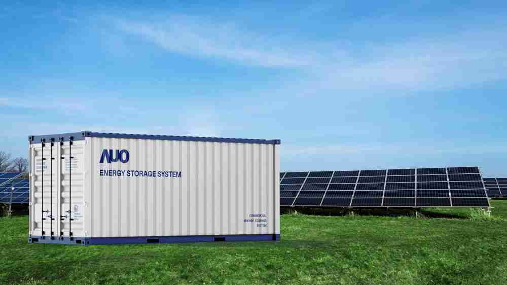 尊龙集团透过AI数据管理，，，，提供不同类型用户进行储能与能源管理，，达到再生能源管控调度成效